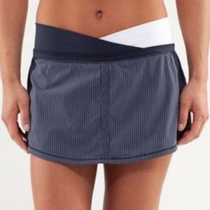 Iululemon run pace skirt 2